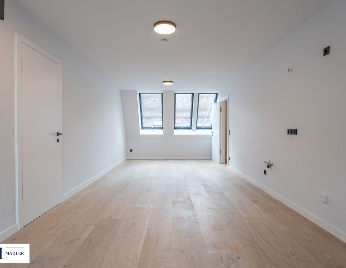 Urbaner Wohnkomfort mit Charme und Grünblick - stilvolle 3-Zimmer-Wohnung mit Balkon in ruhiger Innenhoflage