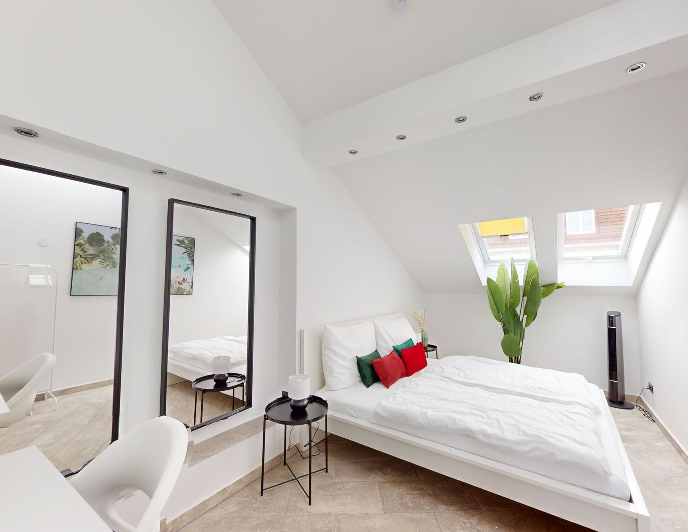 Helle DG-Wohnung | 1,5 Zimmer in 2 Himmelsrichtungen ausgerichtet | Provisionsfrei!