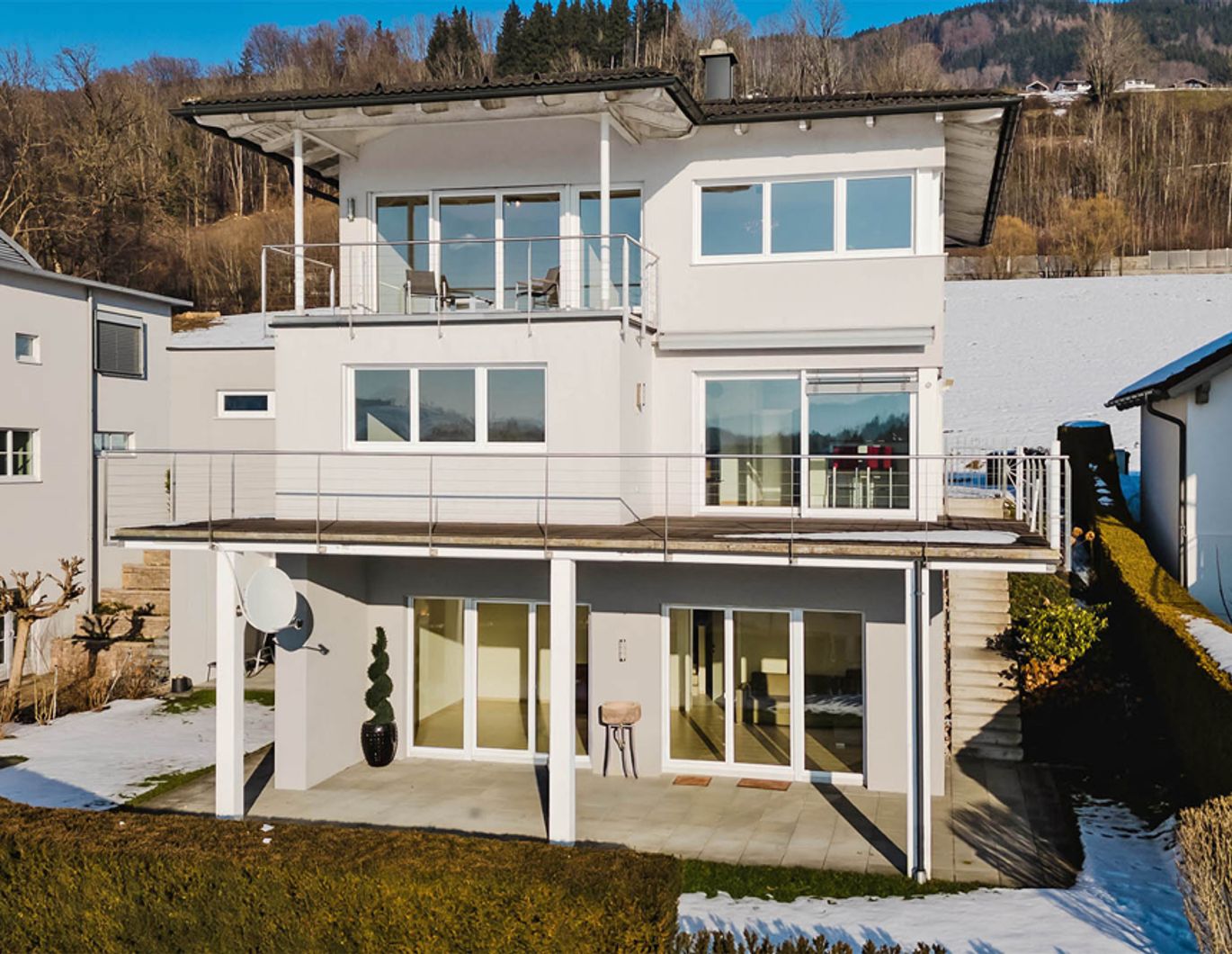 Familienglück mit Panoramablick! Architektenhaus in  Mondseer Bestlage