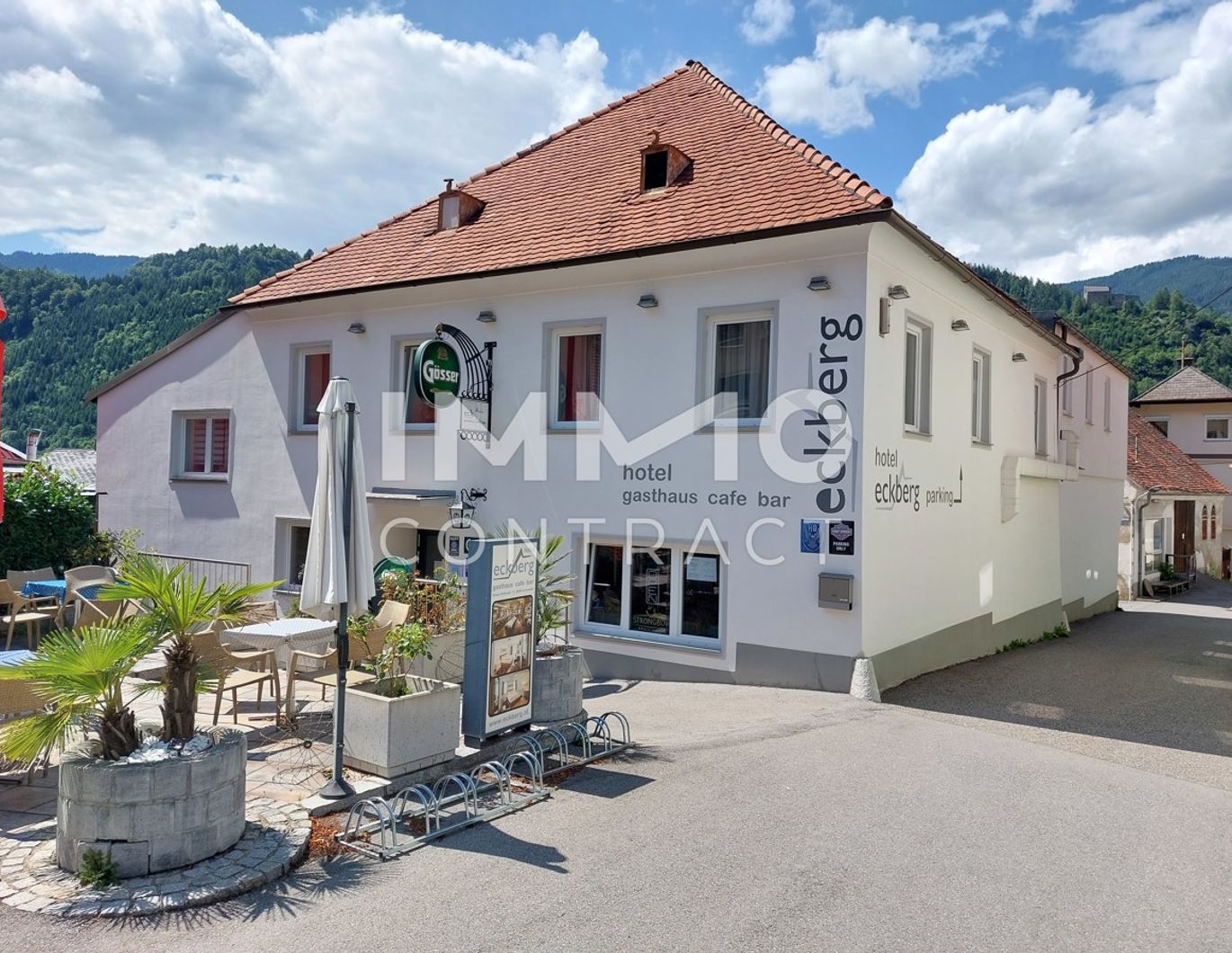 FAMILIENRESIDENZ FÜR GROSSFAMILIEN AUS DEM IN-UND AUSLAND MIT GASTROBETRIEB DIREKT AM HAUPTPLATZ