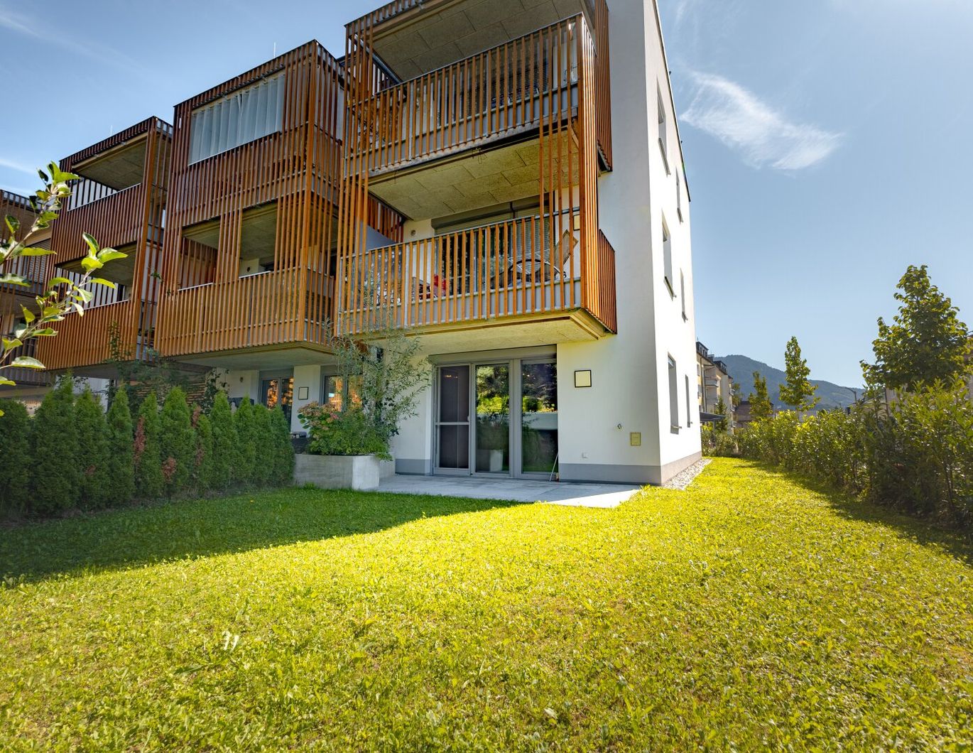 GARTEN-OASE: stylische 2-Zimmer-Wohnung mit Garten/ Terrasse, in Itzling