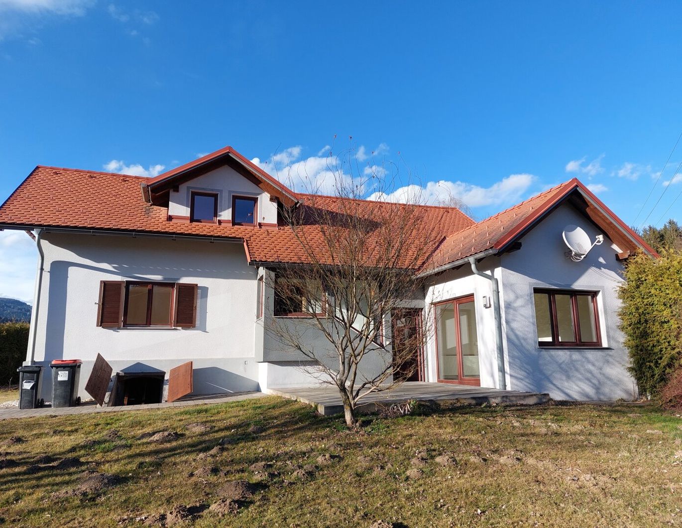 Modernisiertes, gemütliches Haus mit 4.700m² Grund