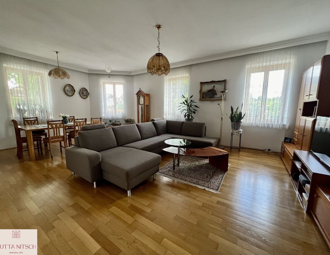 NEUER PREIS - Terrassenhaus mit Erdwärmeheizung und Einliegerwohnung - Möllersdorf