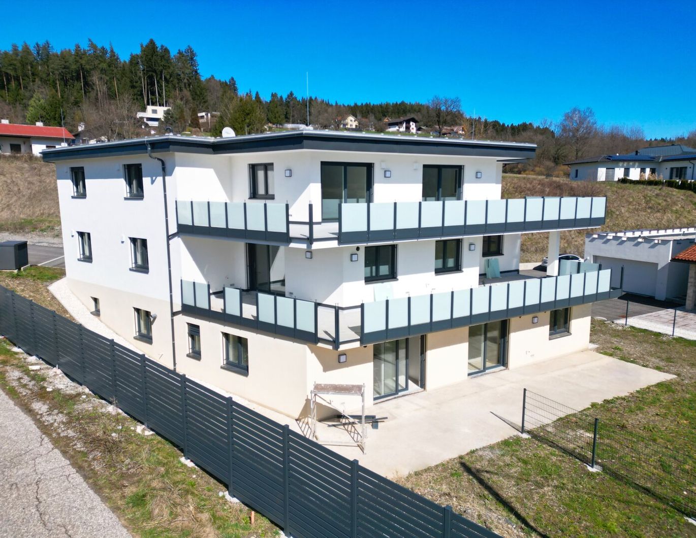 Moderne Gartenwohnung - Ihr grünes Paradies am Fuße der Karawanken