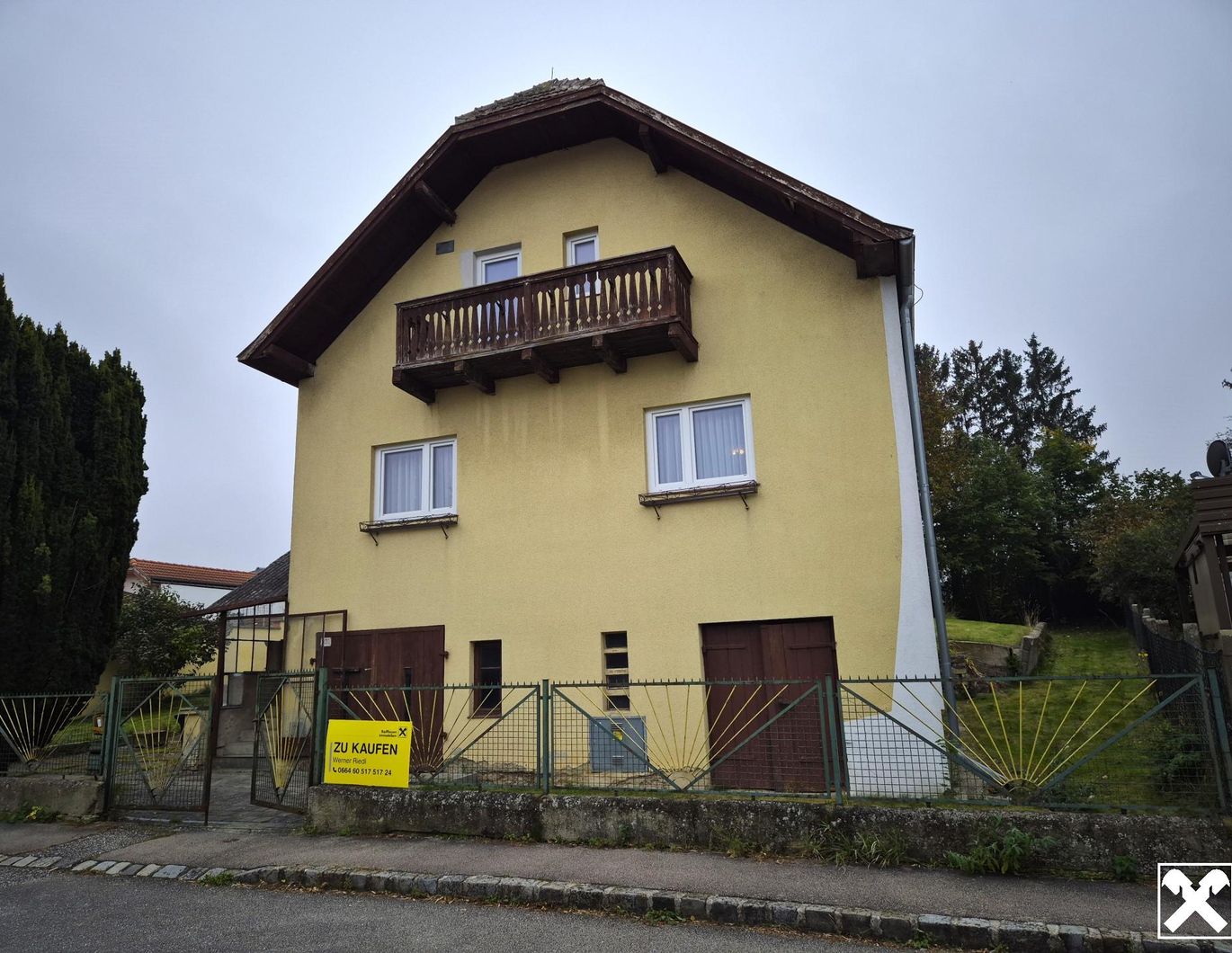 Einfamilienhaus in Göllersdorf mit großem Grundstück und viel Potenzial!