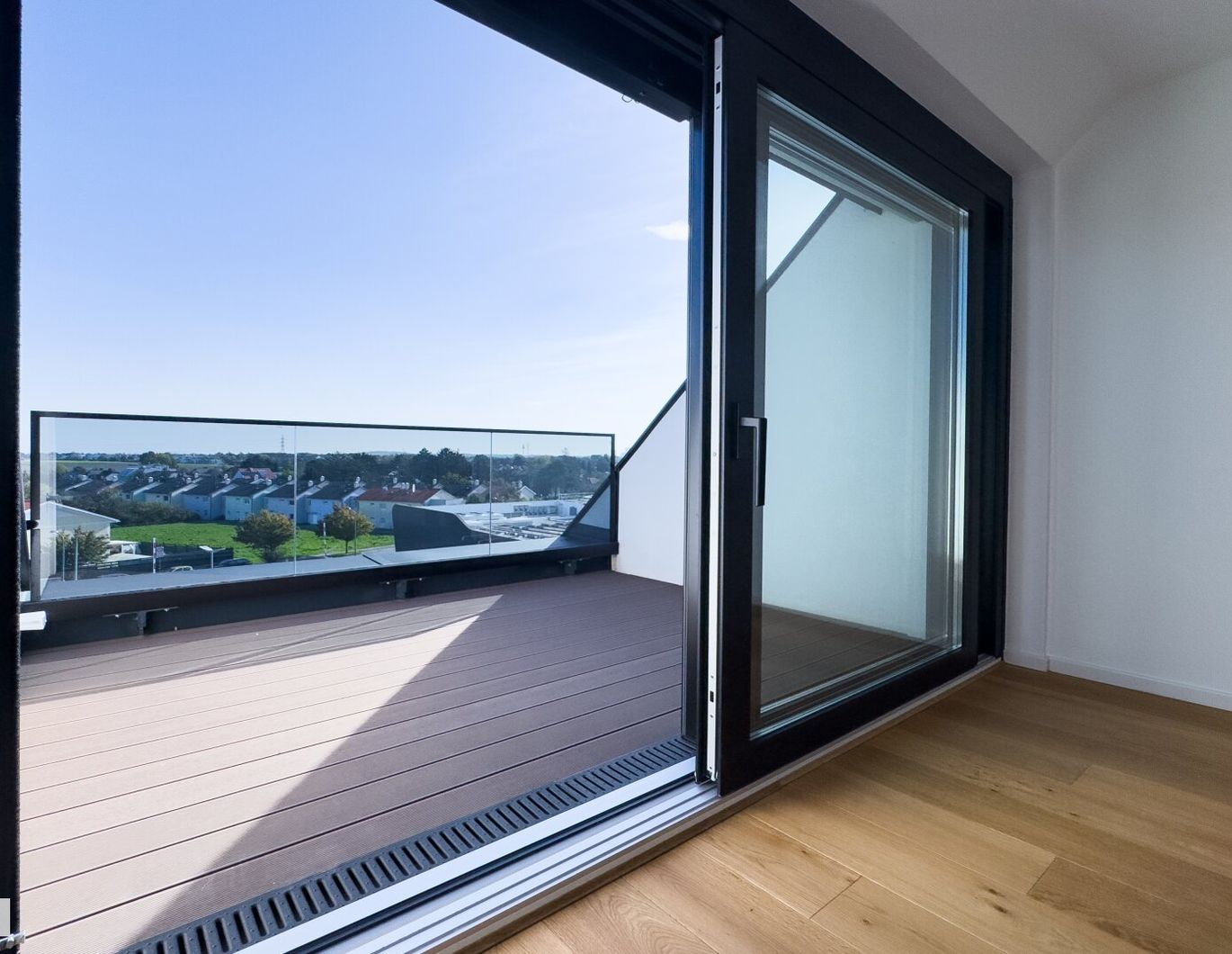 Erstbezug Penthouse & 2-Zi-Wohnungen**Garage*Massivbau*Top-Ausstattung **Jetzt mit Preisnachlass!