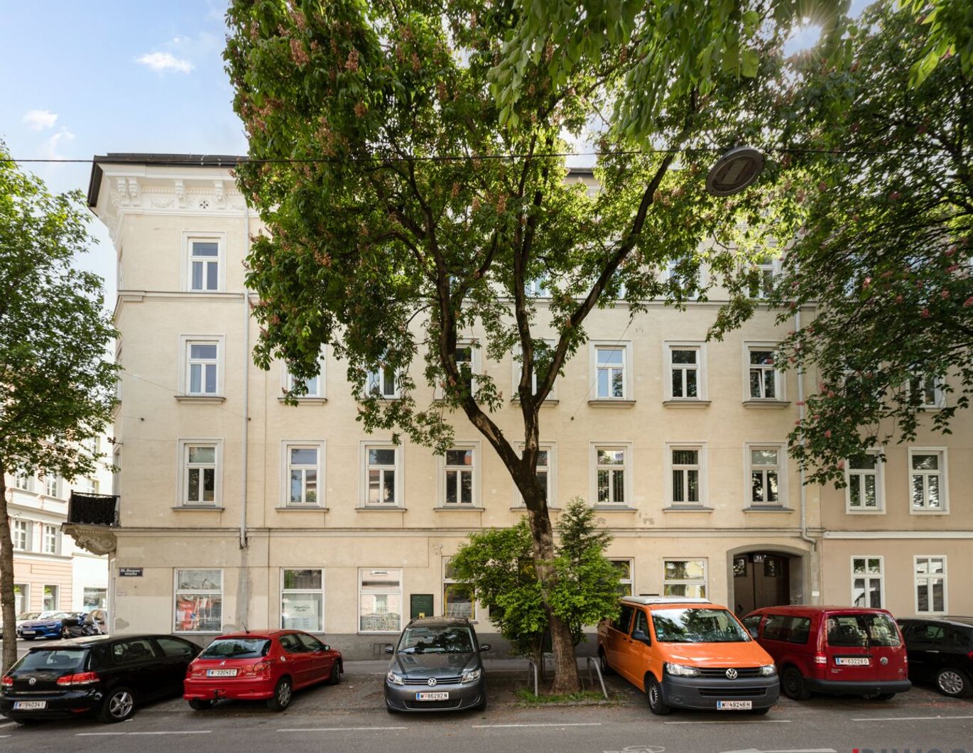 VORSORGE II UNBEFRISTET VERMIETET II 1 ZIMMER ALTBAUWOHNUNG II TOLLE LAGE NÄHE U6 UND THALIASTRASSE