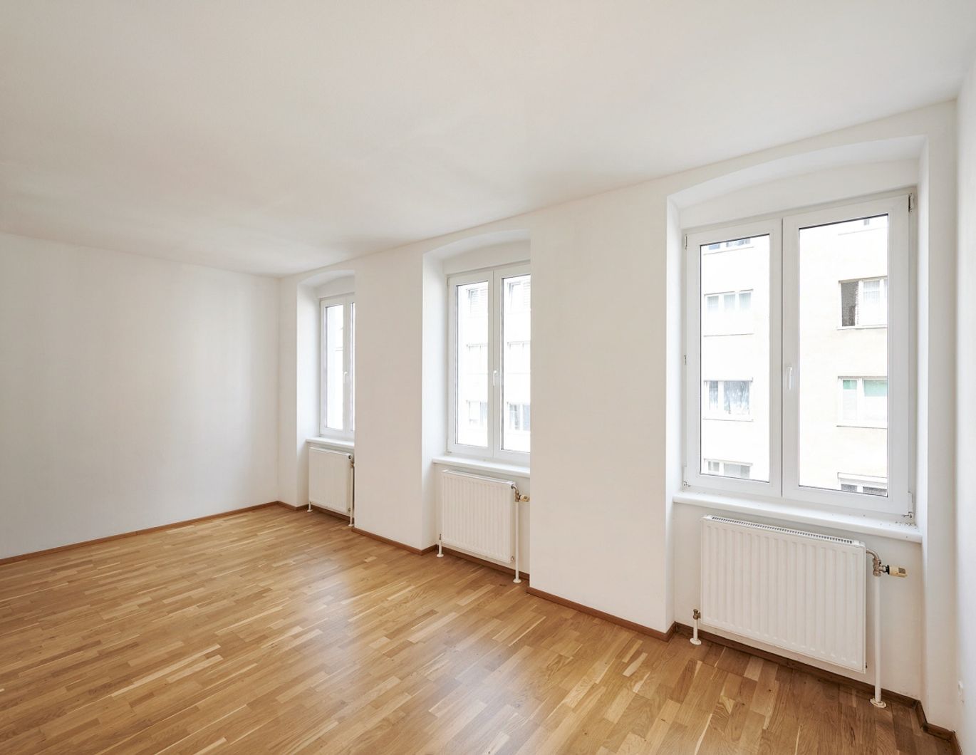 Geräumige Einraumwohnung in der Buchengasse!