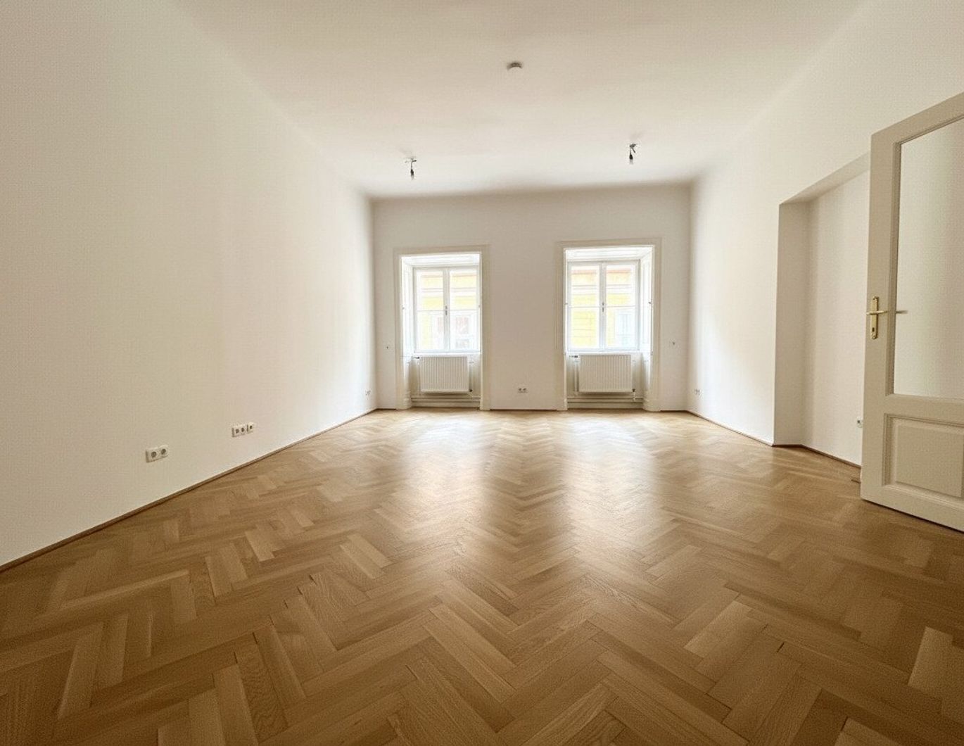 Ruhige, charmante Altbauwohnung im Herzen Wiens / Charming apartment in an old-style building in the heart of Vienna