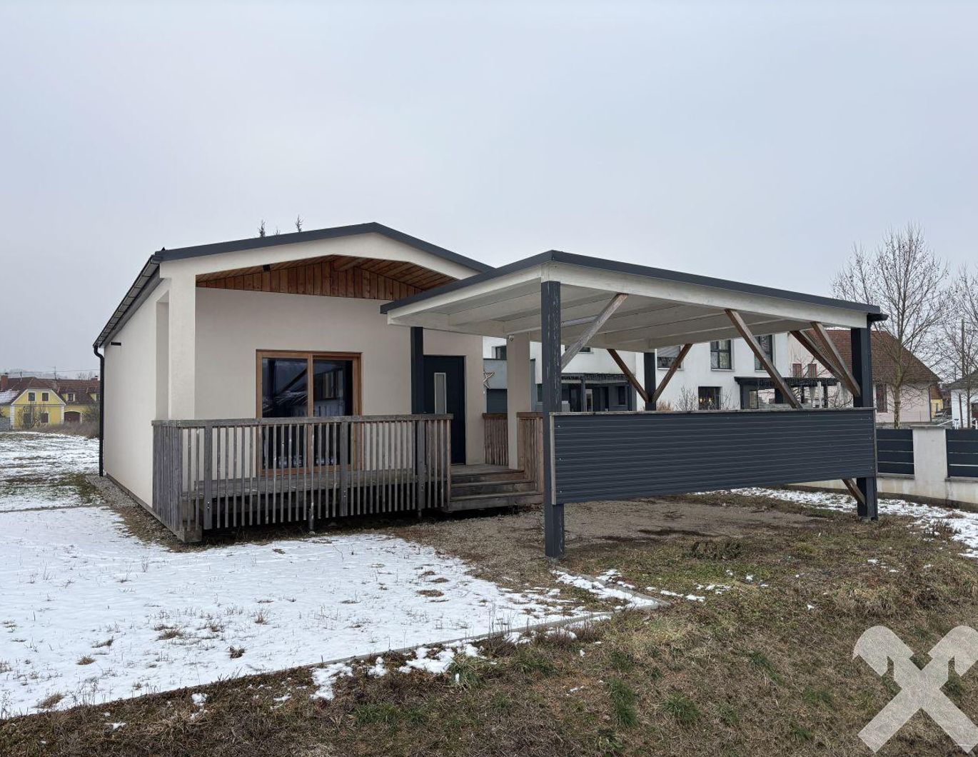 Modernes Wohnhaus für Singles, Paare oder als Zweitwohnsitz in der Golf- und Thermenregion