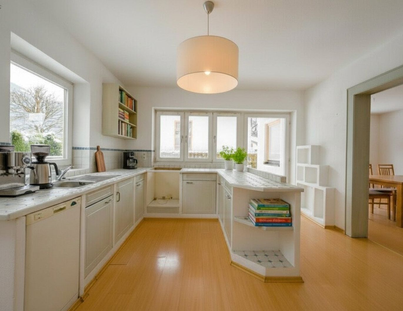 Ihr neues Zuhause mit Garten und Balkon in absoluter Sonnen- und Ruhelage!