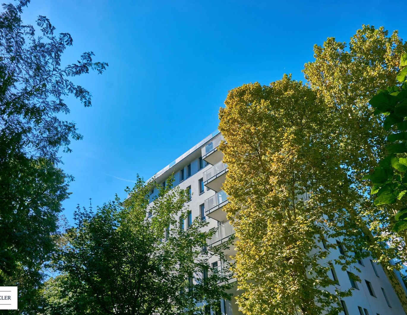 Langfristiges Investment: Unbefristet vermietete 2-Zimmer Neubauwohnung mit Balkon in beliebter Gersthofer Lage