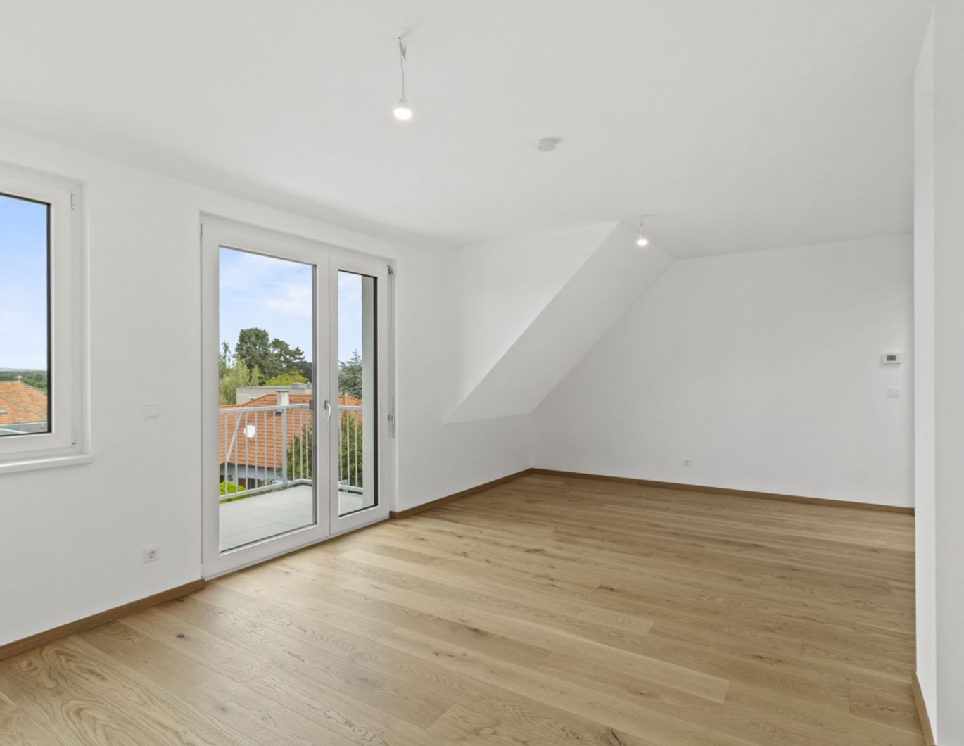 ++ WEIHNACHTSAKTION von 3 PROZENT ++ NEUE DREI Zimmer mit BALKON