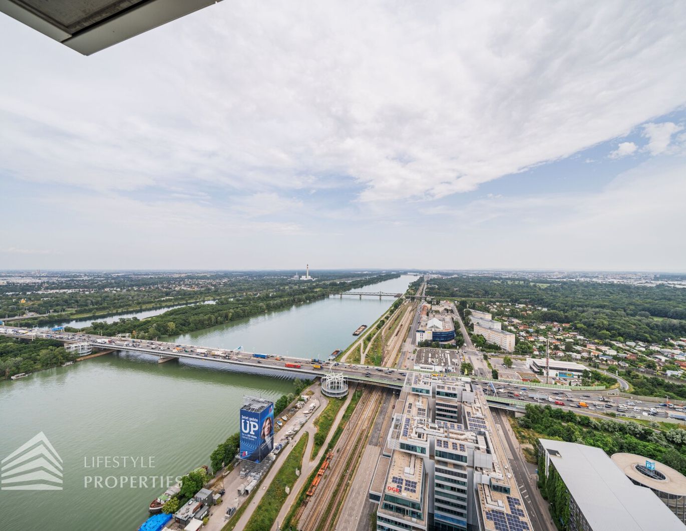 Erstbezug! Moderne 2-Zimmer Wohnung mit Balkon, Nähe Neue Donau