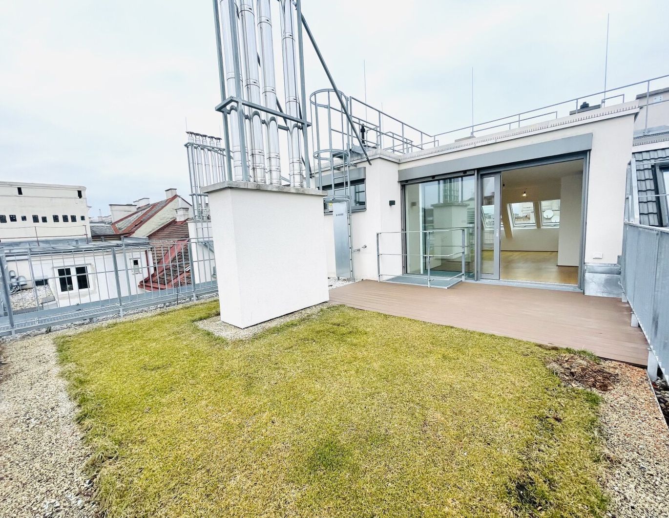 Dachterrassentraum - 3-Zimmer Wohnung mit Terrasse/Dachgarten zu Mieten !