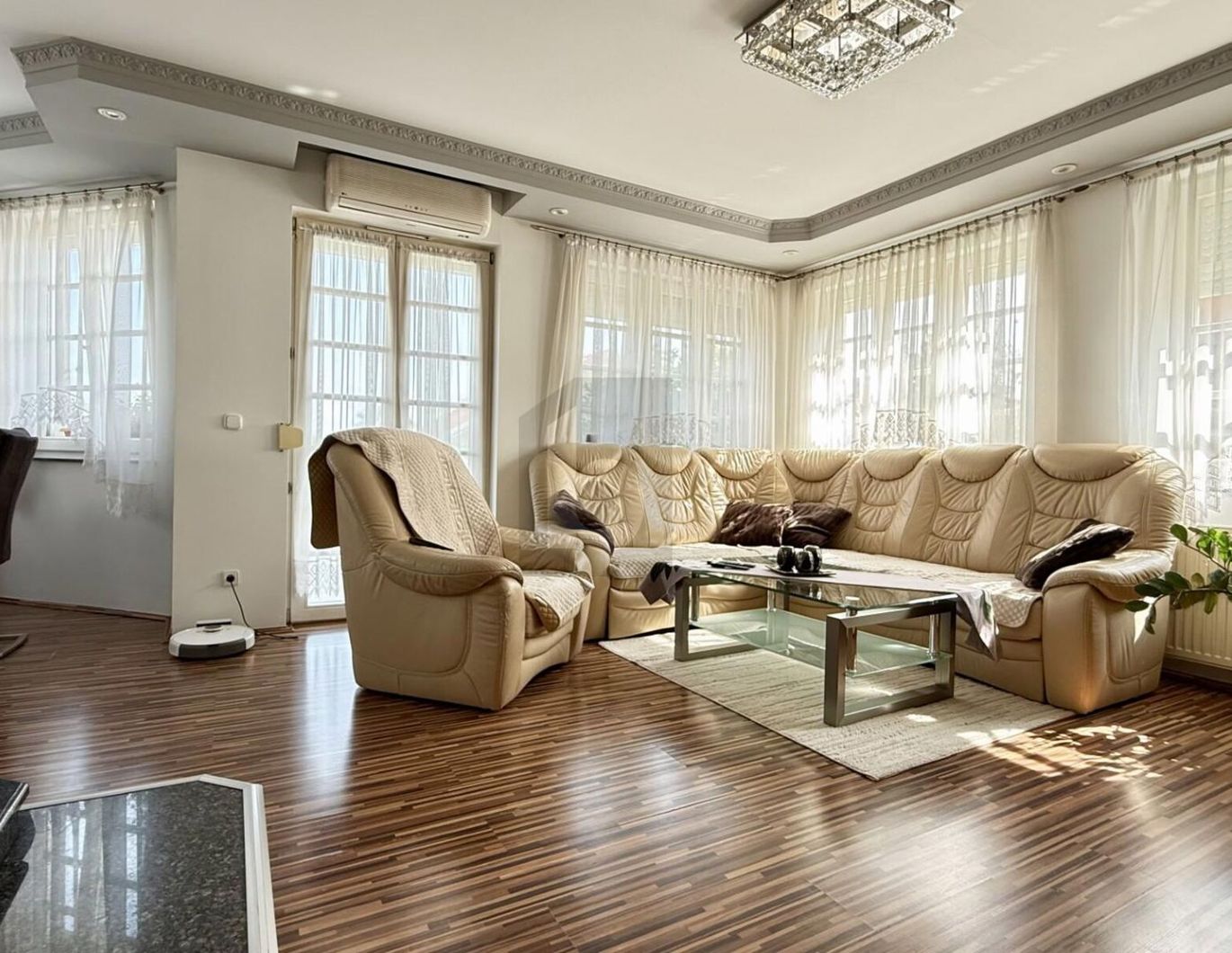 Preisreduktion! CHARMANTE, SONNIGE WOHLFÜHLOASE FÜR DIE GANZE FAMILIE