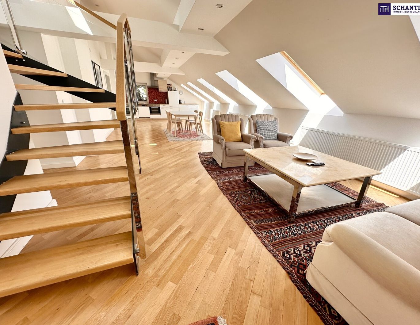 Exklusiv: Stilvolle Zinsvilla in Währing mit drei autarken Wohneinheiten