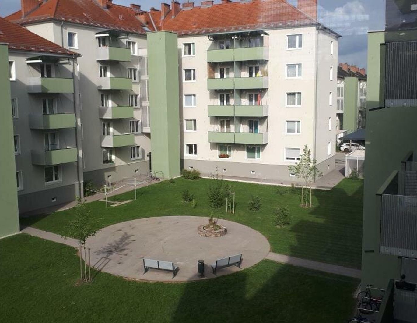Jetzt einziehen & sparen! Herbstaktion: 1 Monat mietfrei! - Sanierte 2-Zimmer-Wohnung im EG mit Lift & Keller - Zentrale Lage in Wels!