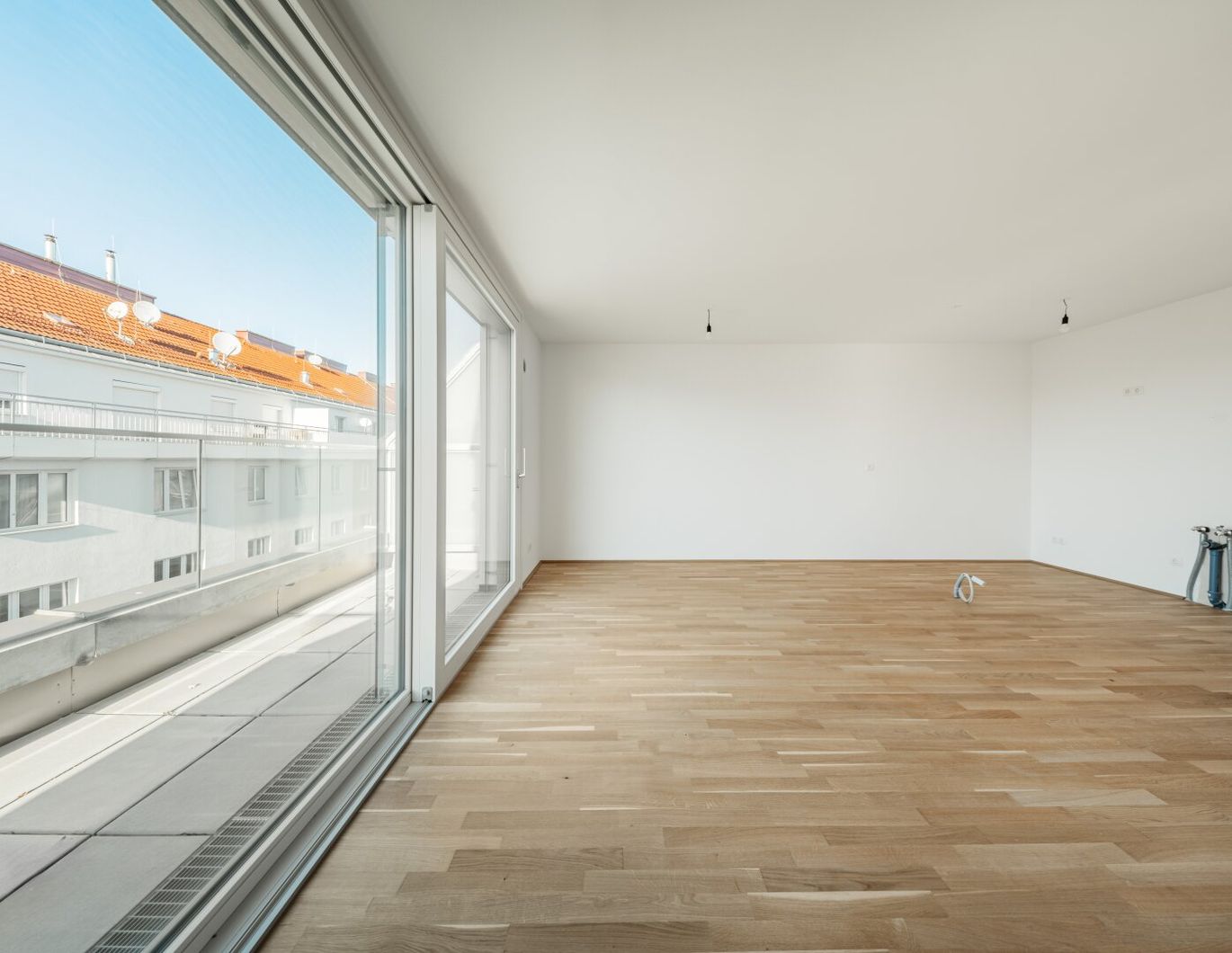 Eck-Wohnung im DG >> neue Traumwohnung der Extraklasse >> Alte Donau, Einbahnstraße