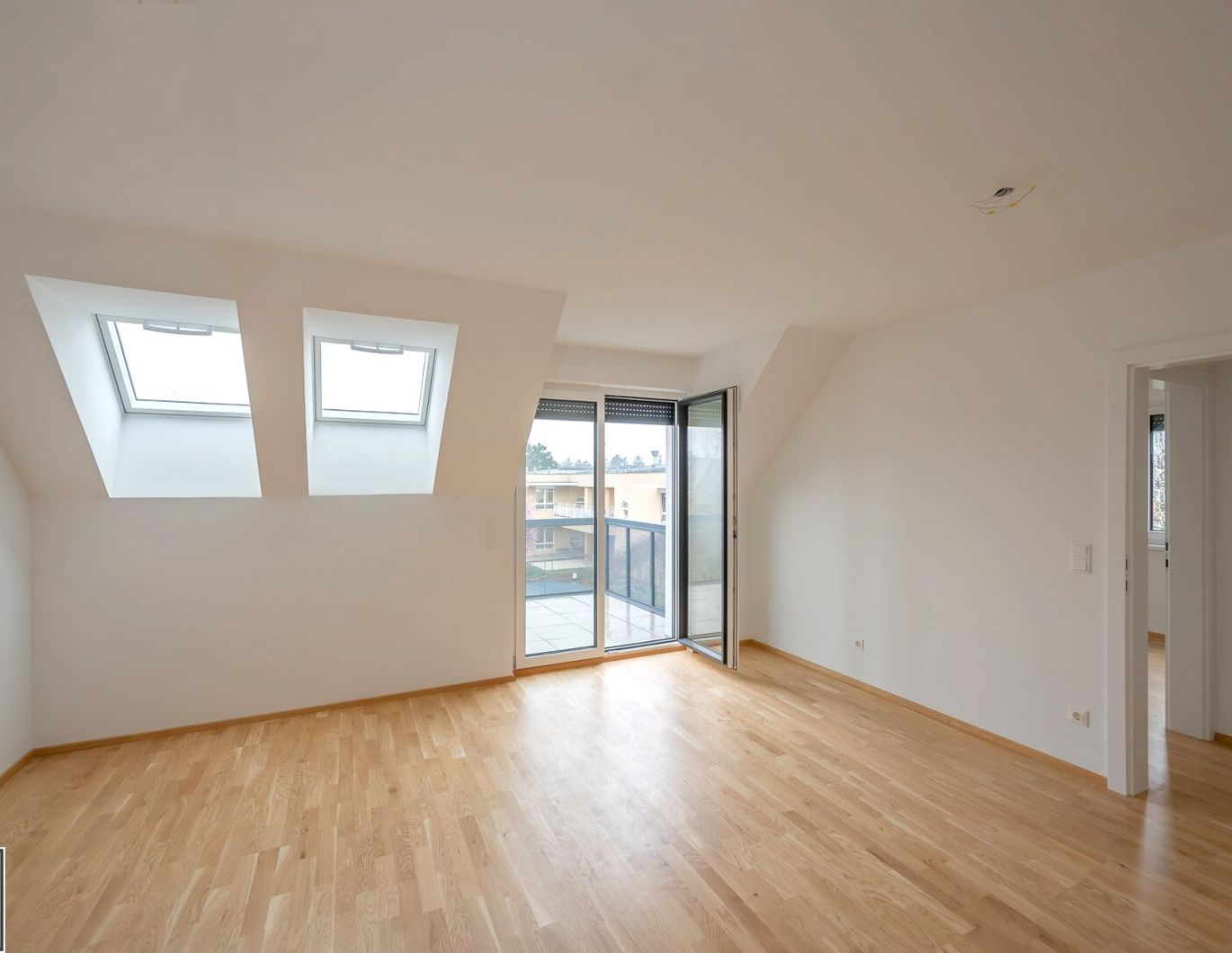 *Familien-Hit* ideal geschnittene 4-Zimmer Zweitbezugs-Wohnung mit Balkon in der Rittingergasse mit Stellplatz - Zweitbezug! ab November 2025