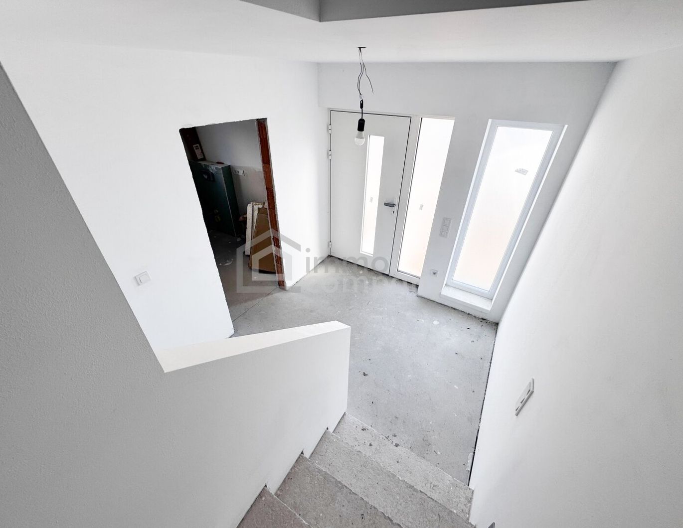 MODERNE DOPPELHAUSHÄLFTE in Sollenau: 4 Zimmer, Garten, 2 Bäder und Fußbodenheizung!