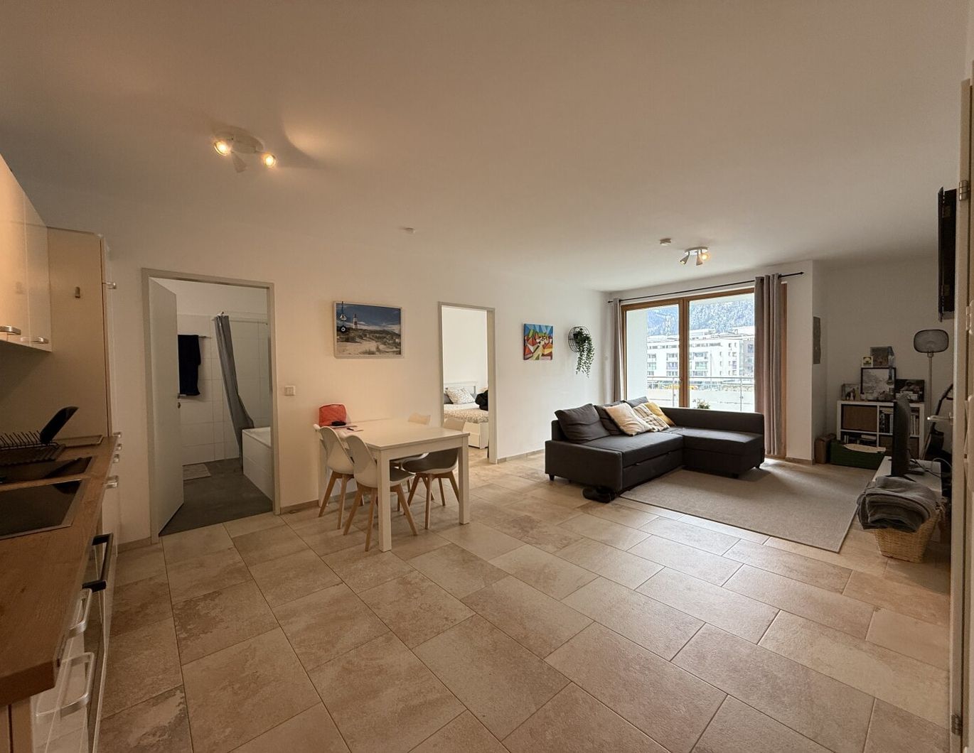 Zentrale 2-Zimmer Mietwohnung mit Festungssblick