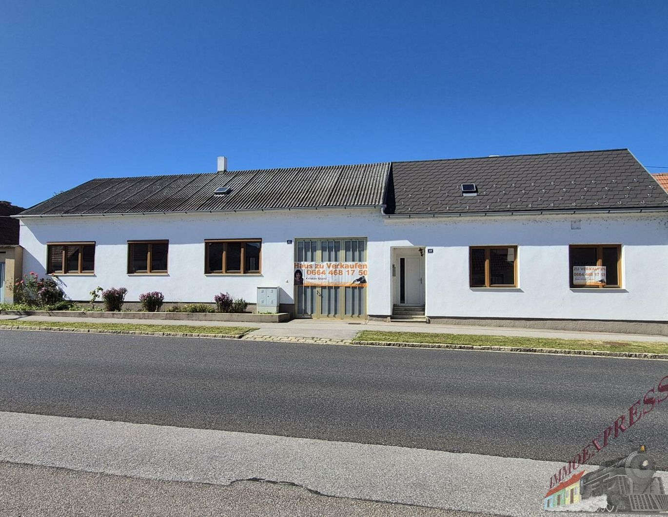 Zwei Häuser- viel Stauflächen-großer Garten mit Bauernhofromantik