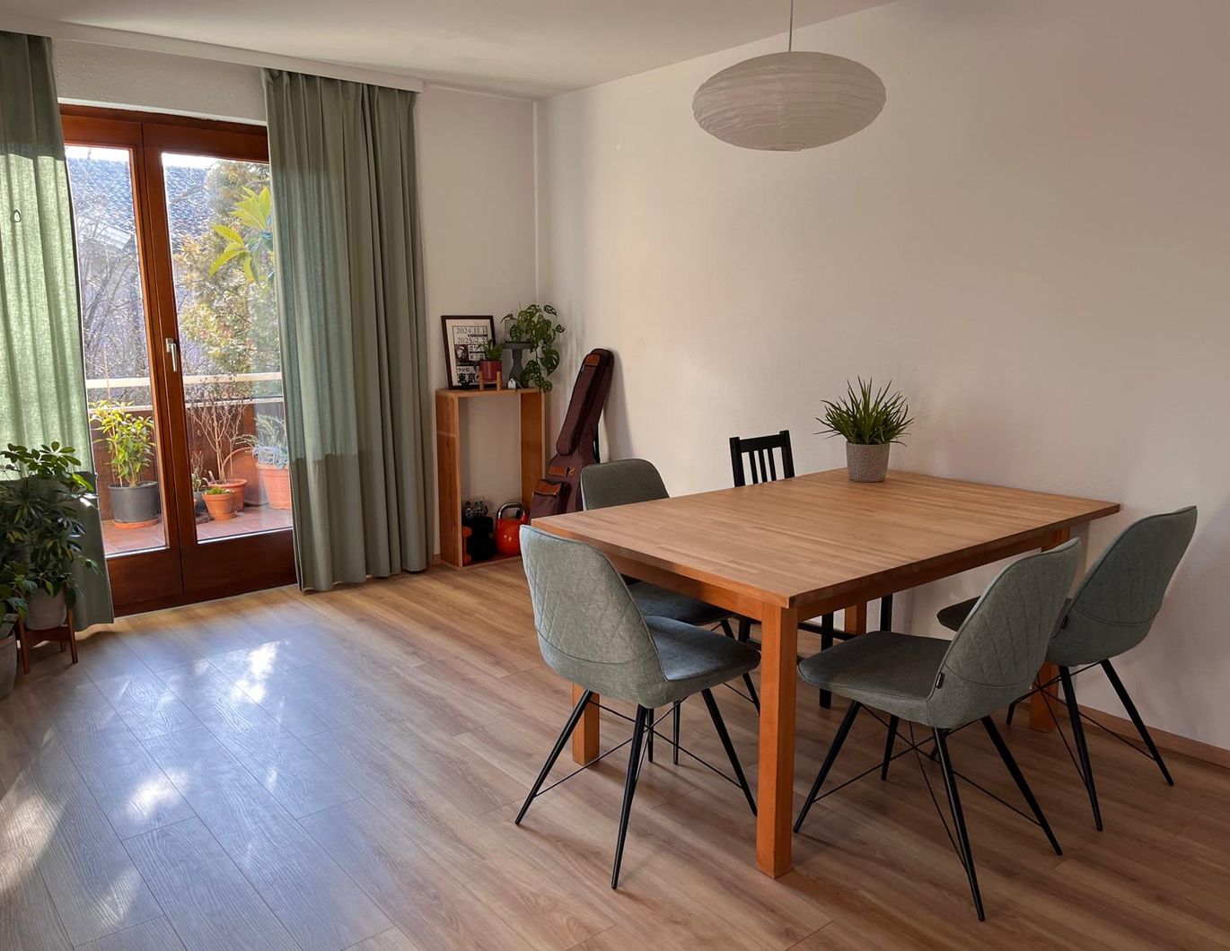 Helle 3-Zimmer-Wohnung mit Sonnenbalkon & Garage in Feldkirch-Tosters