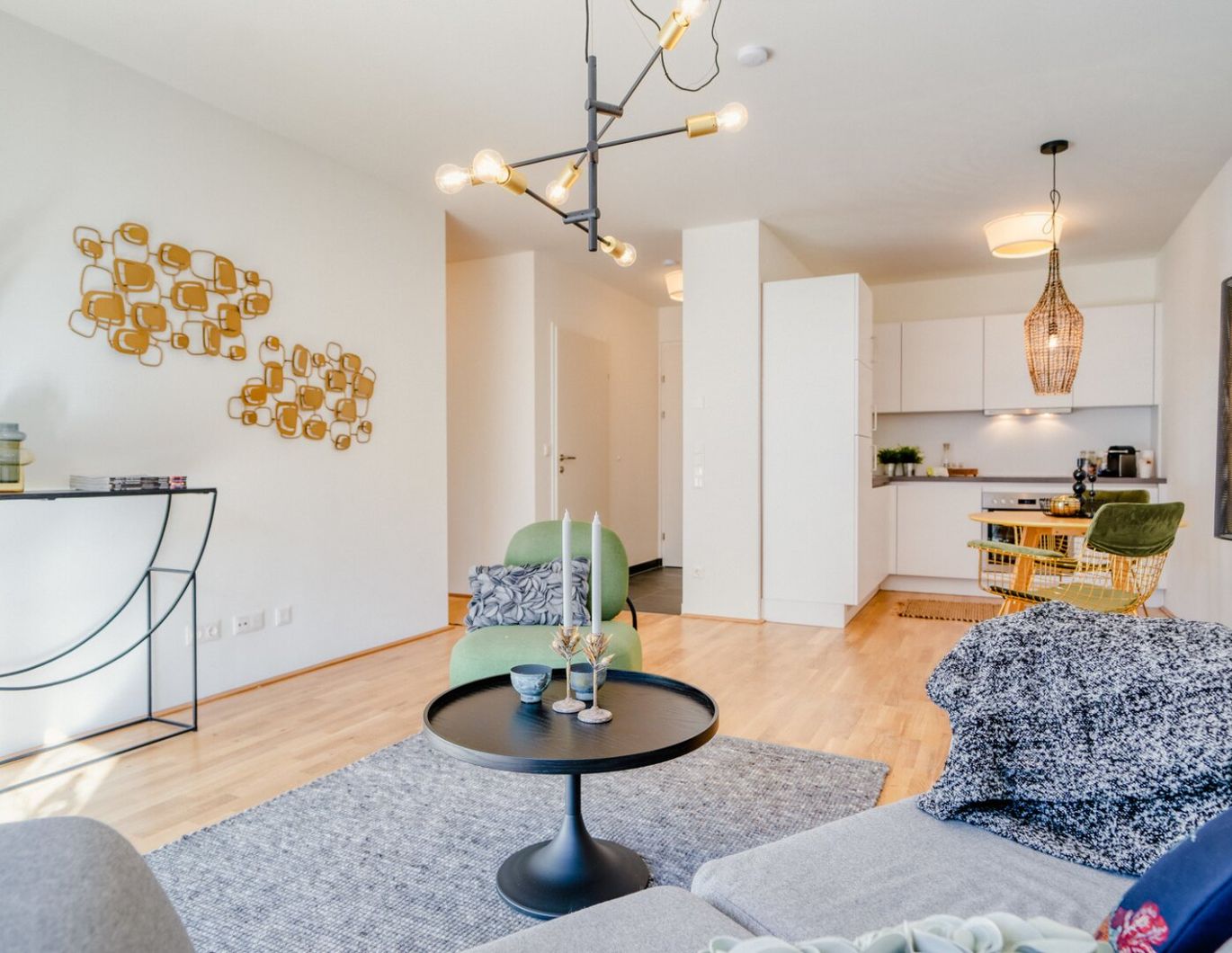 Modern aufgeteilte 2 Zimmer Wohnung mit Balkon an der Lände!