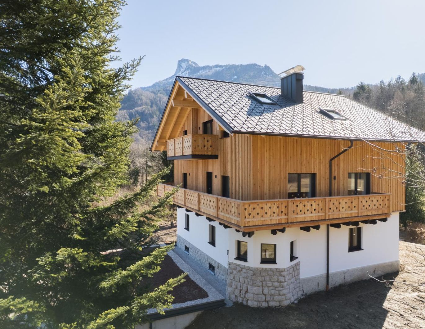 Helle und moderne 3 Zimmer Wohnung-Erstbezug nach Sanierung / TOP 1