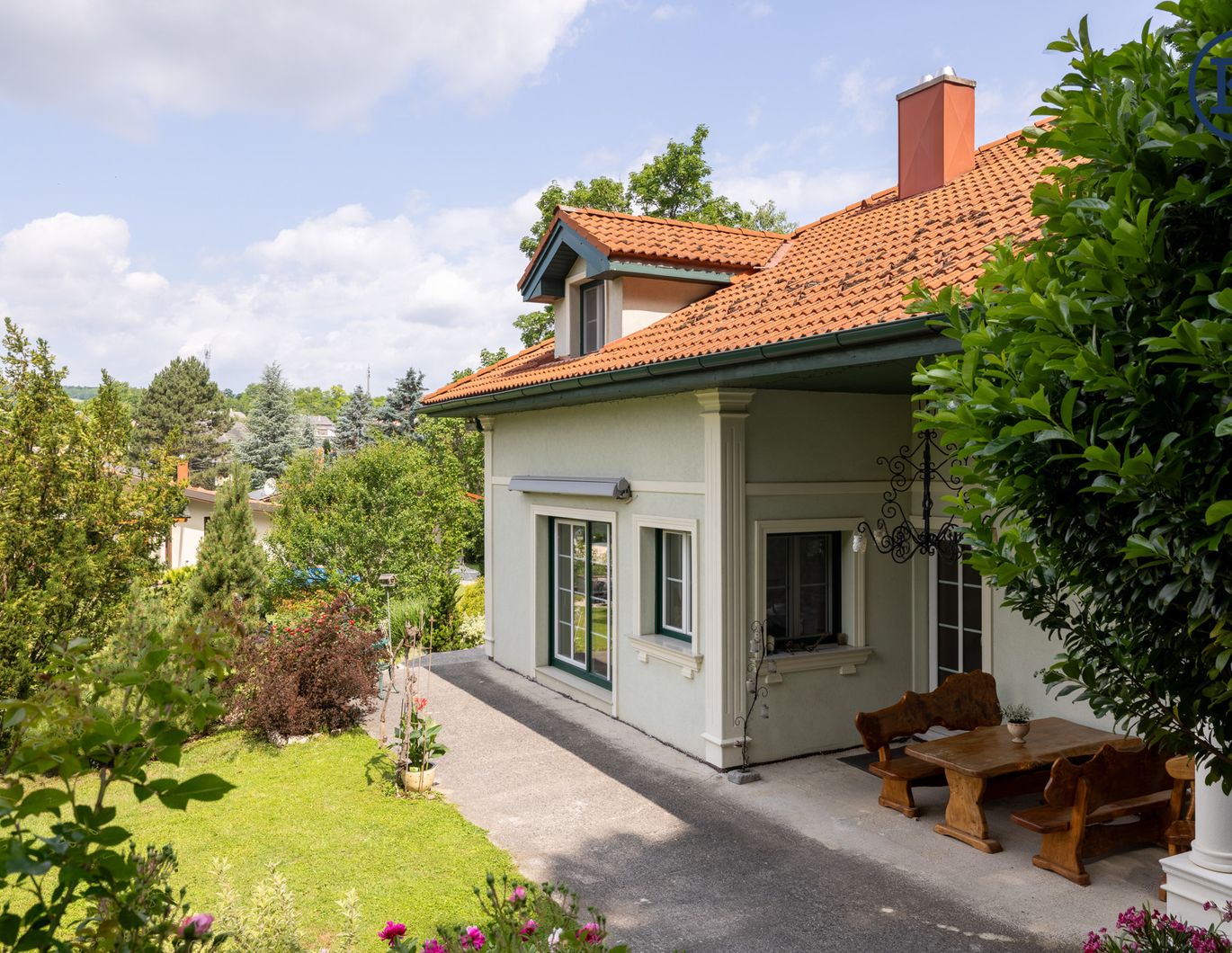 Ihr Zuhause der Ruhe - mit traumhafter Natur und gleichzeitig toller, schneller Anbindung.