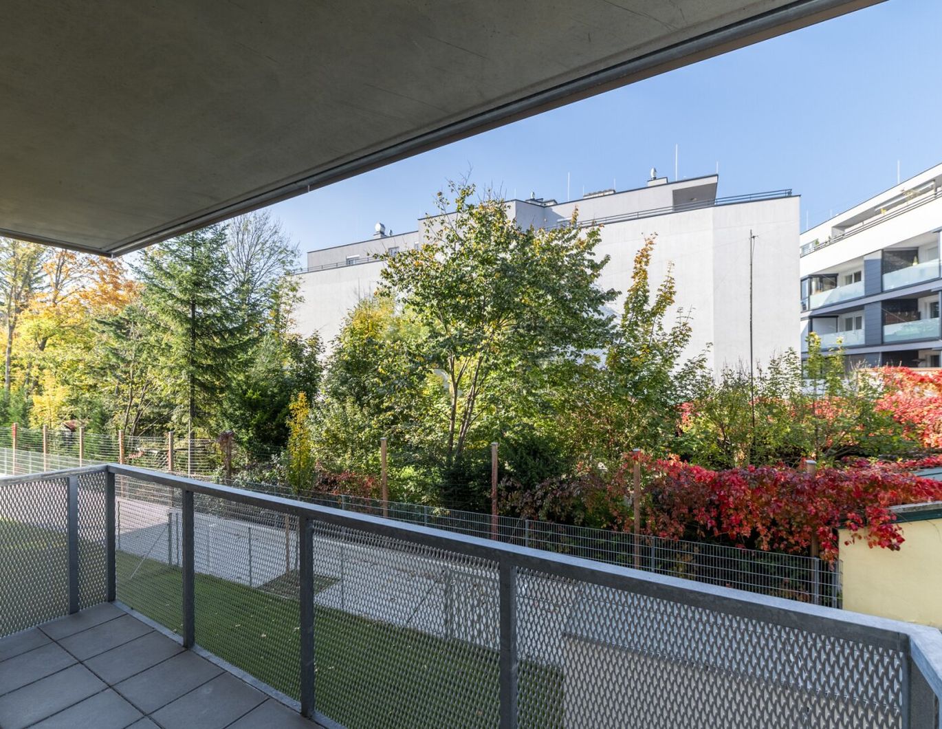 PROVISIONSFREI | Bezaubernde 3-Zimmer-Wohnung mit Grünblick | Ideale Aufteilung | Balkon & Loggia