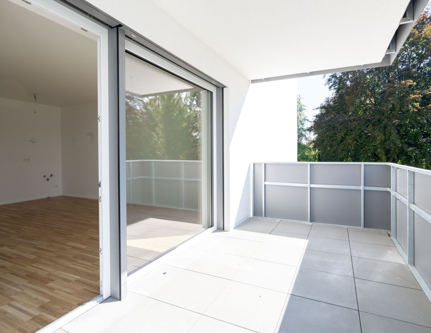 Moderne 3-Zimmer-Wohnung mit Terrasse und Stadtblick in Nettingsdorf - PROVISIONSFREI
