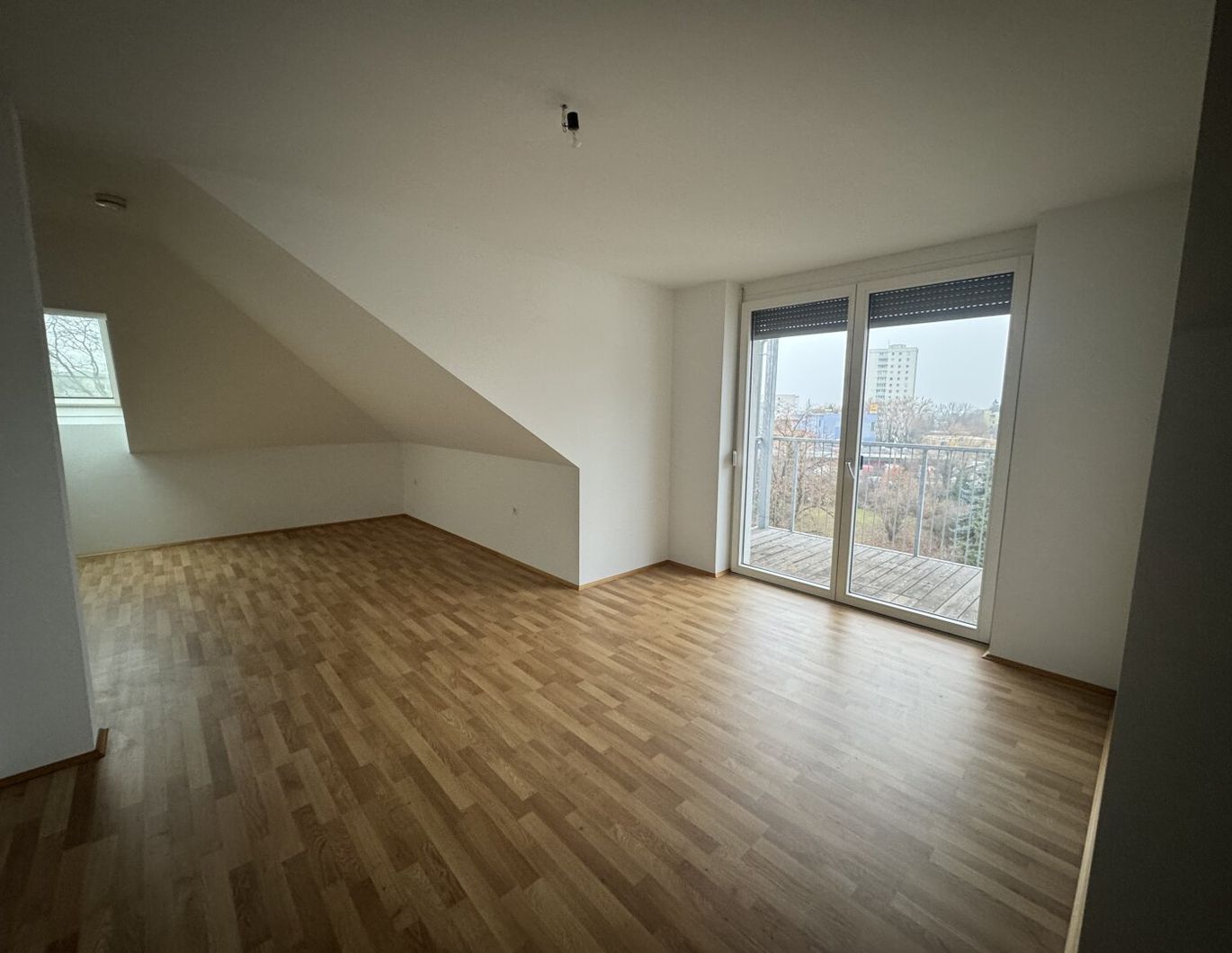 3-Zimmer-Wohnung mit Balkon in der Steinfeldgasse! Unbefristet!