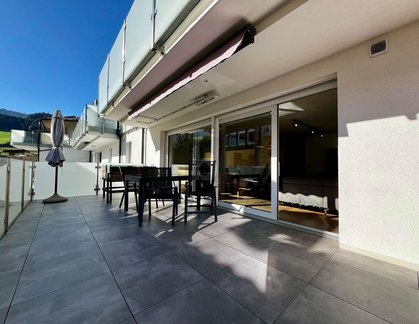 PREISHIT! SONNIG & NEUWERTIG IM ZENTRUM MIT RUHIGER TERRASSE