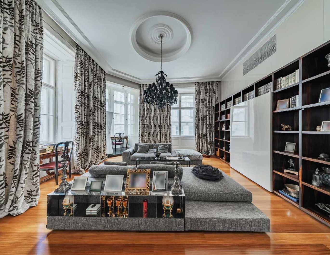 Exklusive 4-Zimmer-Wohnung-luxuriös, großzügig & voll möbliert