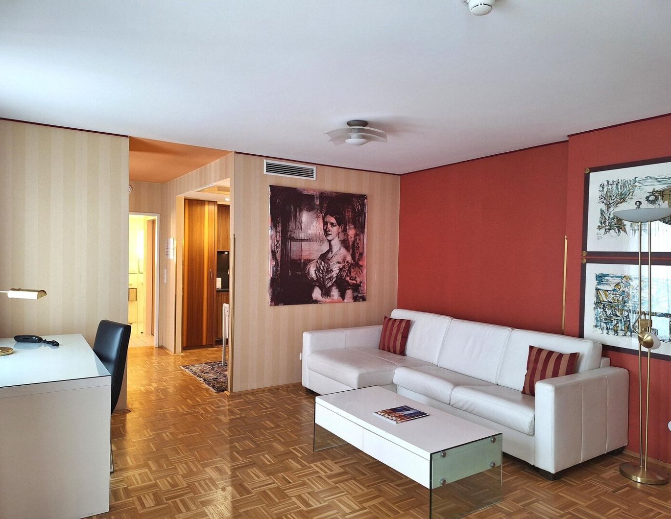 CITY - Apartments - Living / Apartment 601