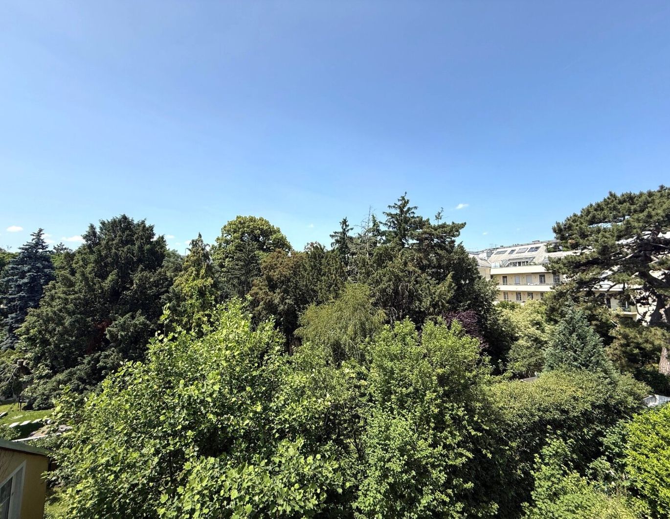 Wohnen in Hietzing + Balkon ca. 11 m² + Markenküche im Wert von ca. € 22.000 + 1 Garagenplatz im Eigentum