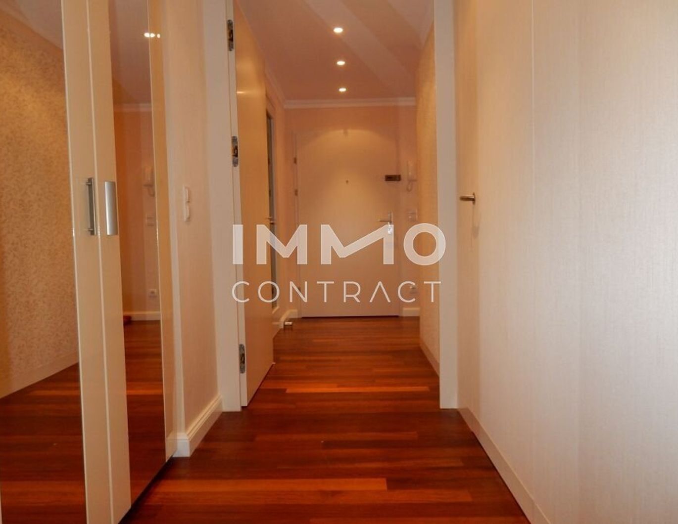 Voll möblierte 3 Zimmer Wohnung mitLoggia, Pool, Sauna, Terrasse und Fitnessbereich am Wienerberg!