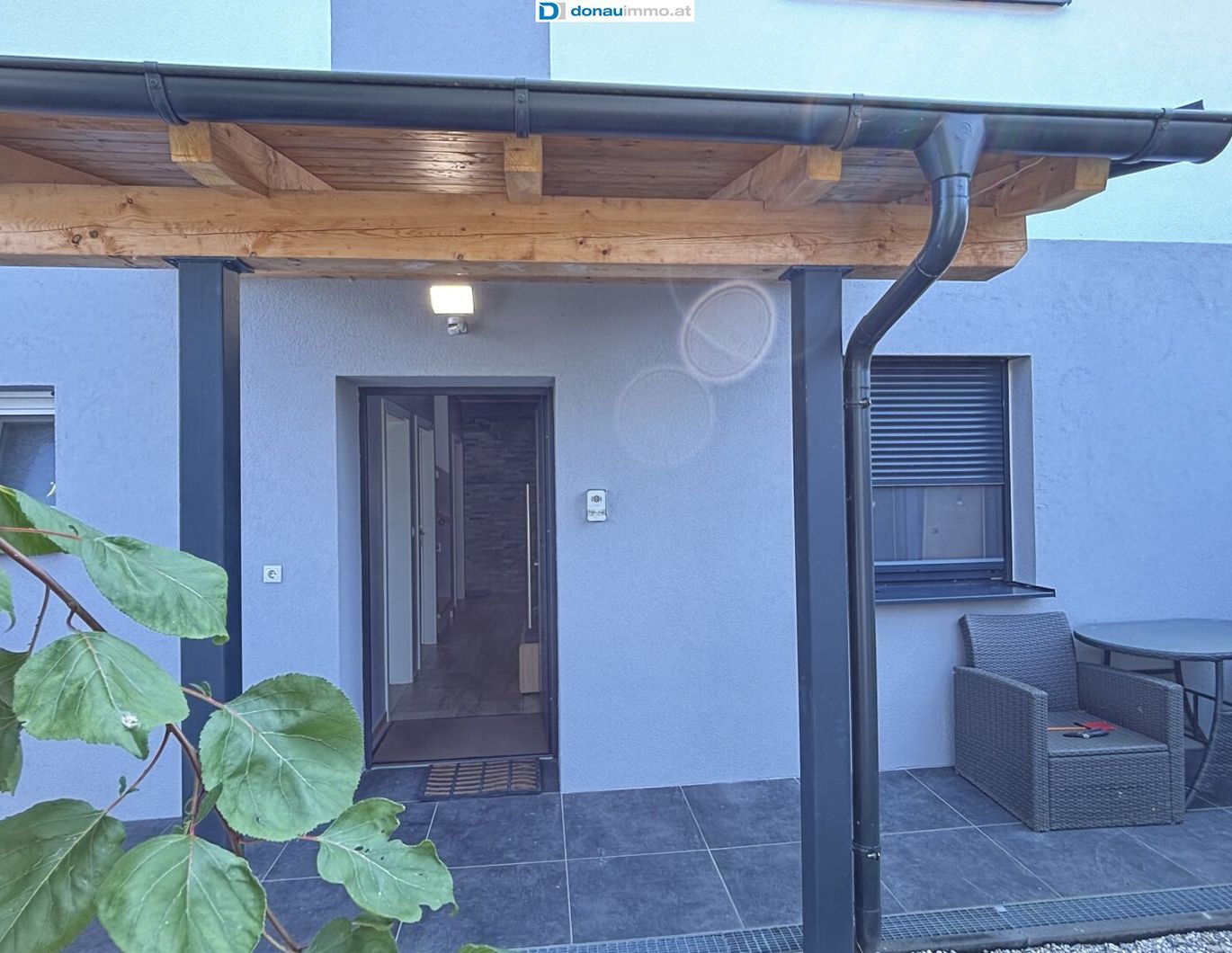 Modernes Reihenmittelhaus mit Pool & Top-Ausstattung in guter Lage!