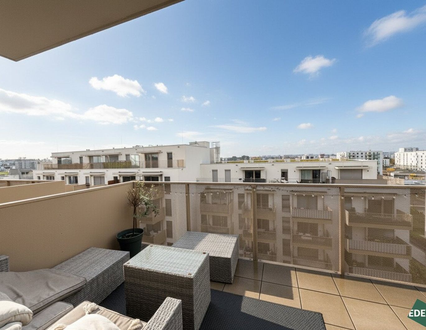 Moderne 2-Zimmer-Wohnung mit Balkon nahe U1