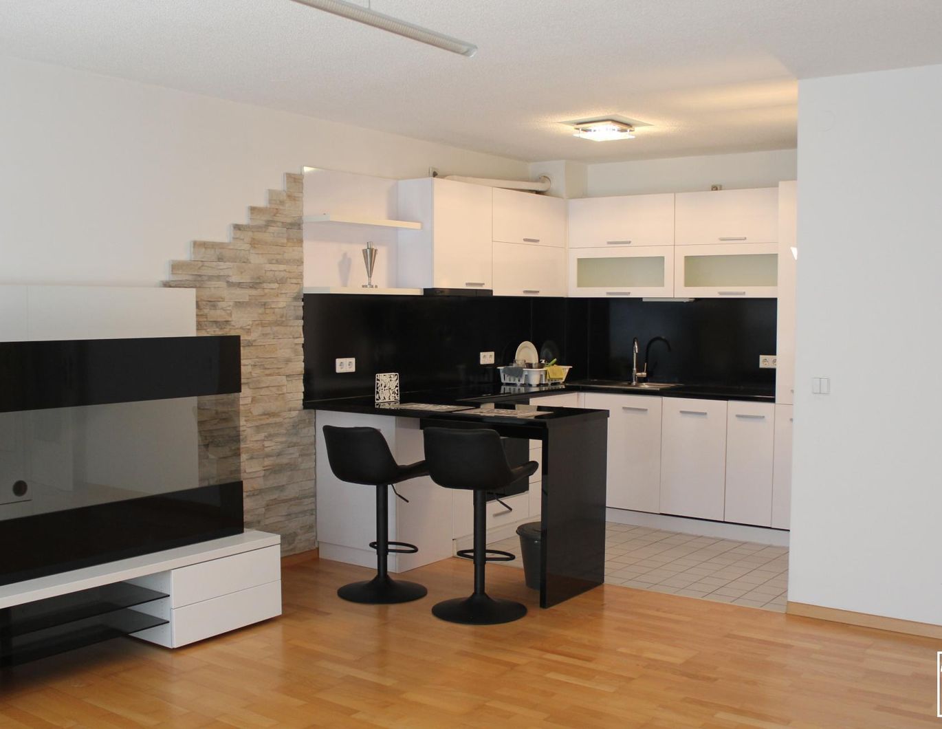 Moderne 3-Zimmer-Wohnung in 1050 Högelmüllergasse - Lift - Tiefgaragenplatz