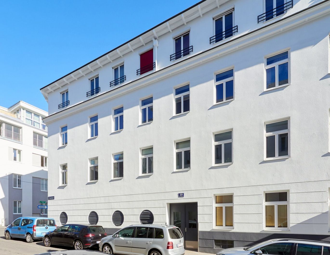 Traumhafte 51m² Wohnung im stilvollen Altbau: 2 Zimmer, moderne Einbauküche