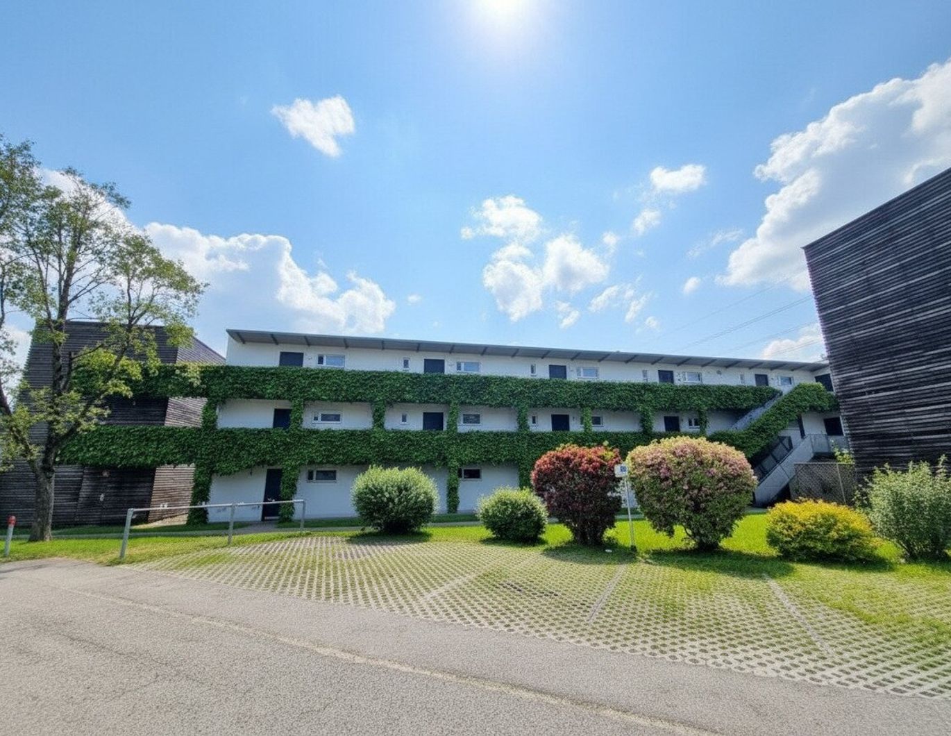Wunderbare 3-Zimmerwohnung mit Balkon in Schwarzach zu vermieten!