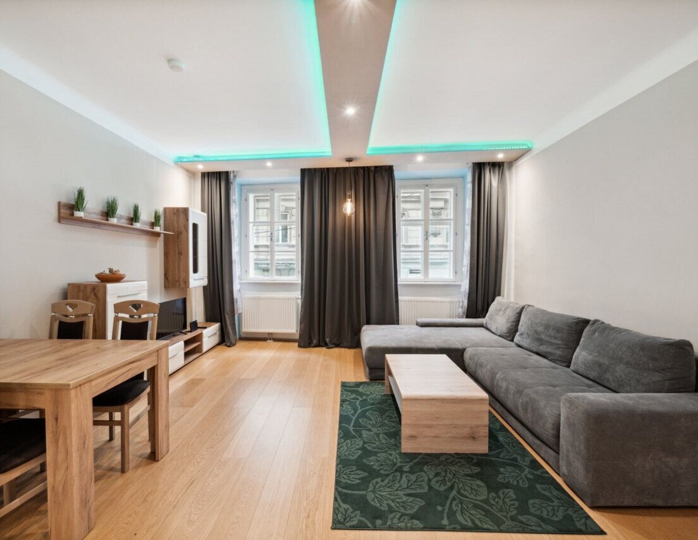 Gumpendorfer Straße: 2-Zimmer-Wohnung mit abgegrenzter Küche