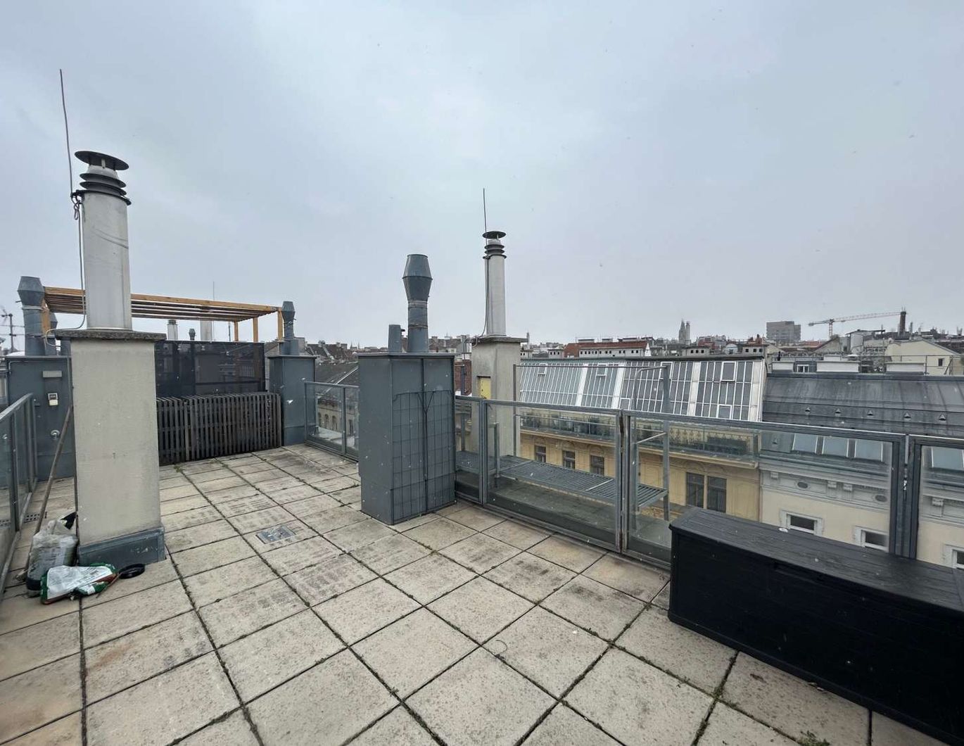Schöne 3-Zimmer-Maisonette mit Dachterrasse im 17.Bezirk!