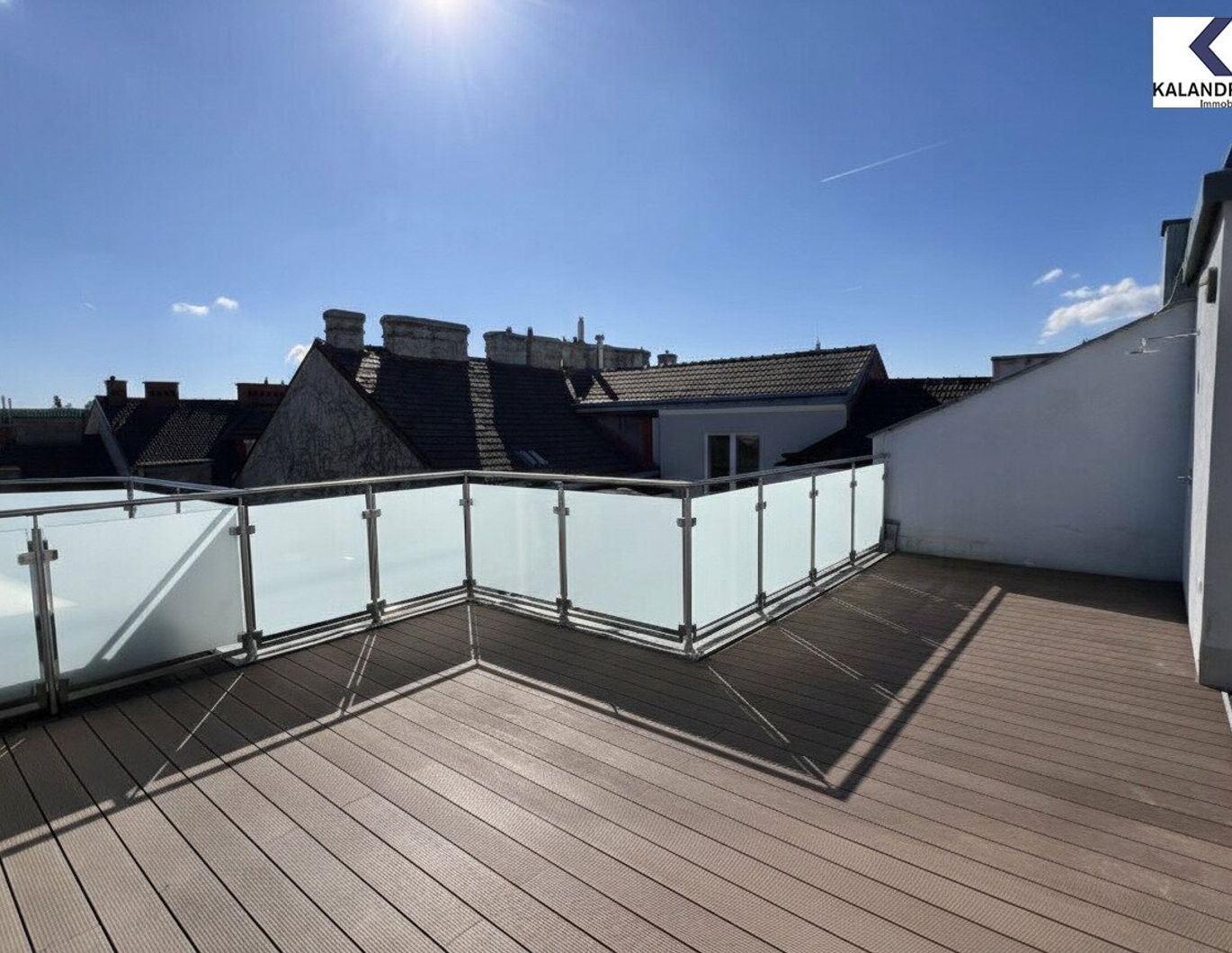 DACHGESCHOSSWOHNUNG IM FASANVIERTEL