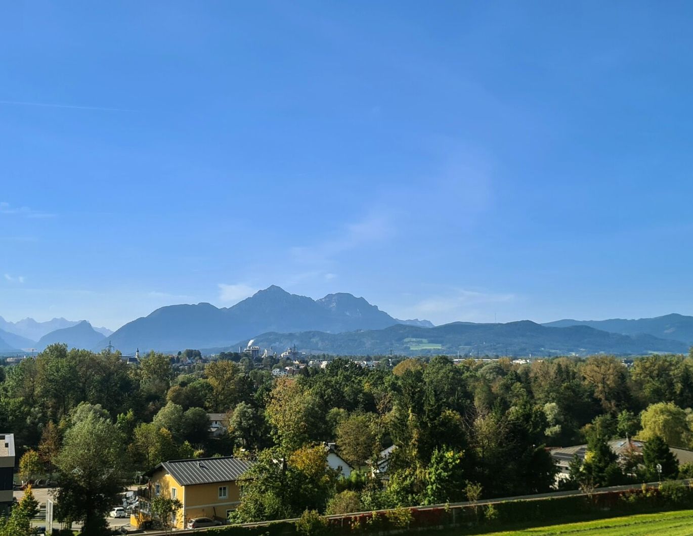 PENTHOUSE-VIBES & PANORAMABLICK: Stylische 60 m² Dachgeschosswohnung in Bergheim!