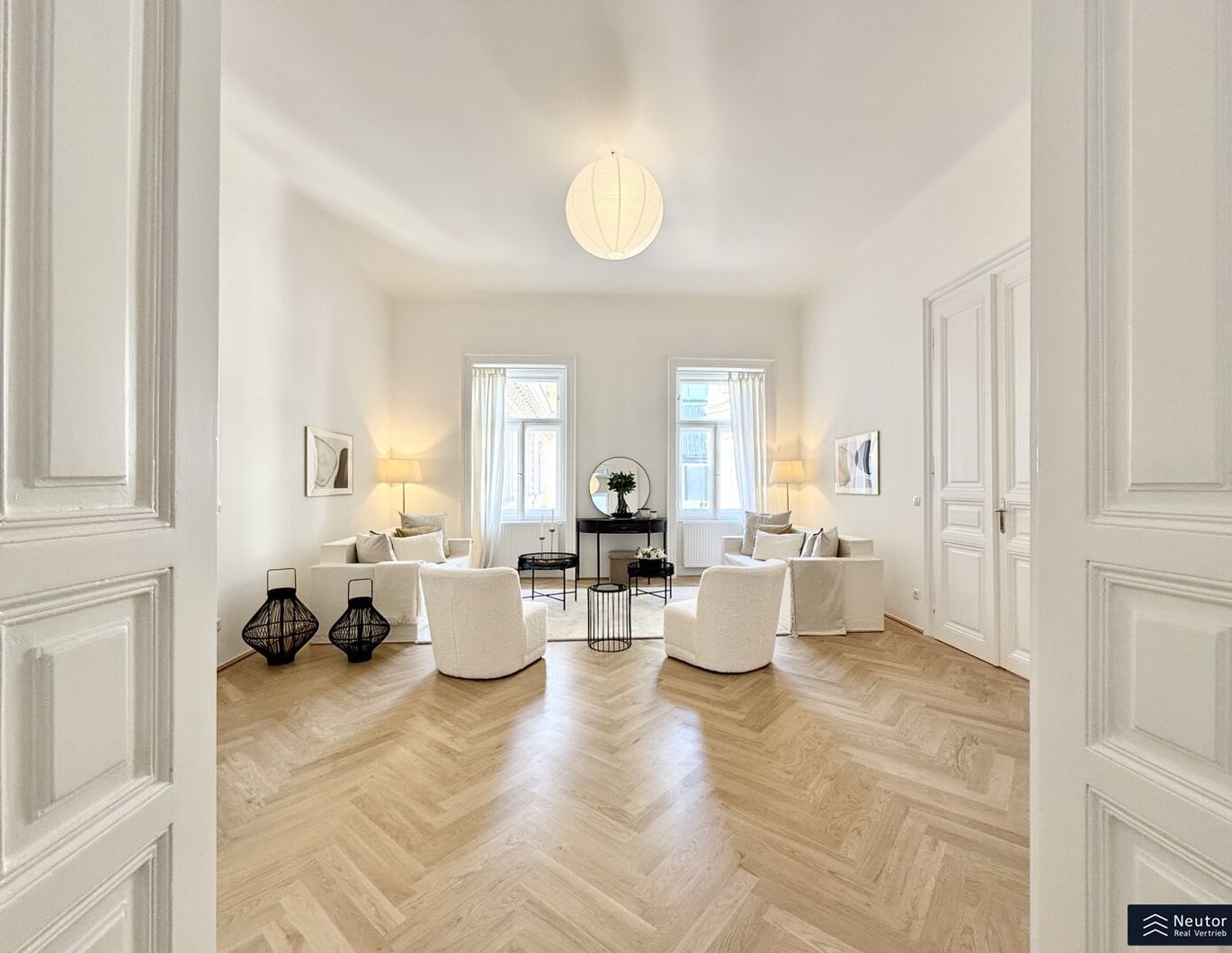 ERSTBEZUG NACH SANIERUNG - REPRÄSENTATIVER STILALTBAU DIREKT AM GRABEN - EXKLUSIV RESIDIEREN IM HERZEN WIENS