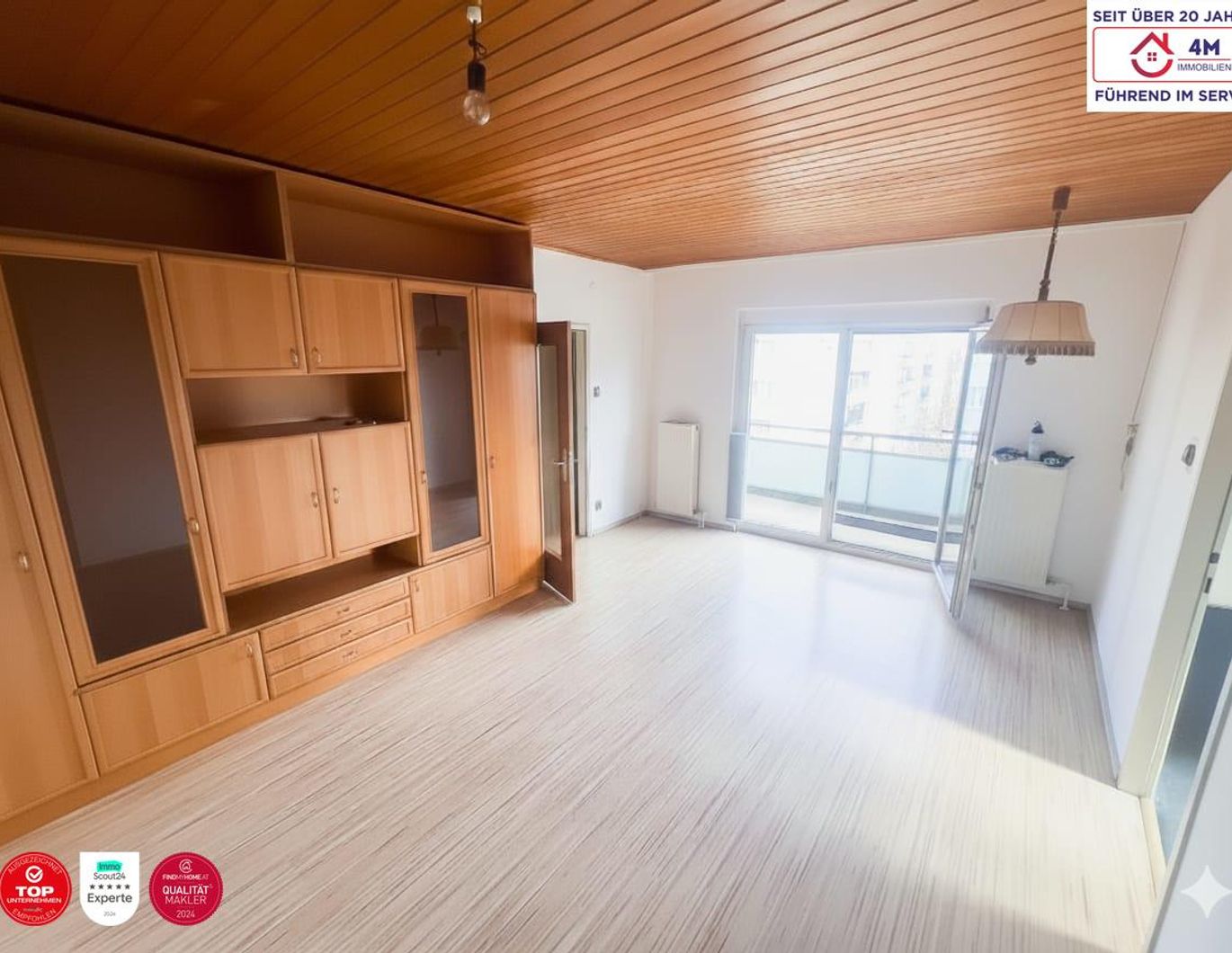 Lichtdurchflutete 2-Zimmer-Wohnung mit Balkon